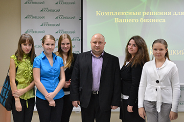 Банк «Кузнецкий» провел встречу-экскурсию для детей-учеников Межшкольного учебного комбината